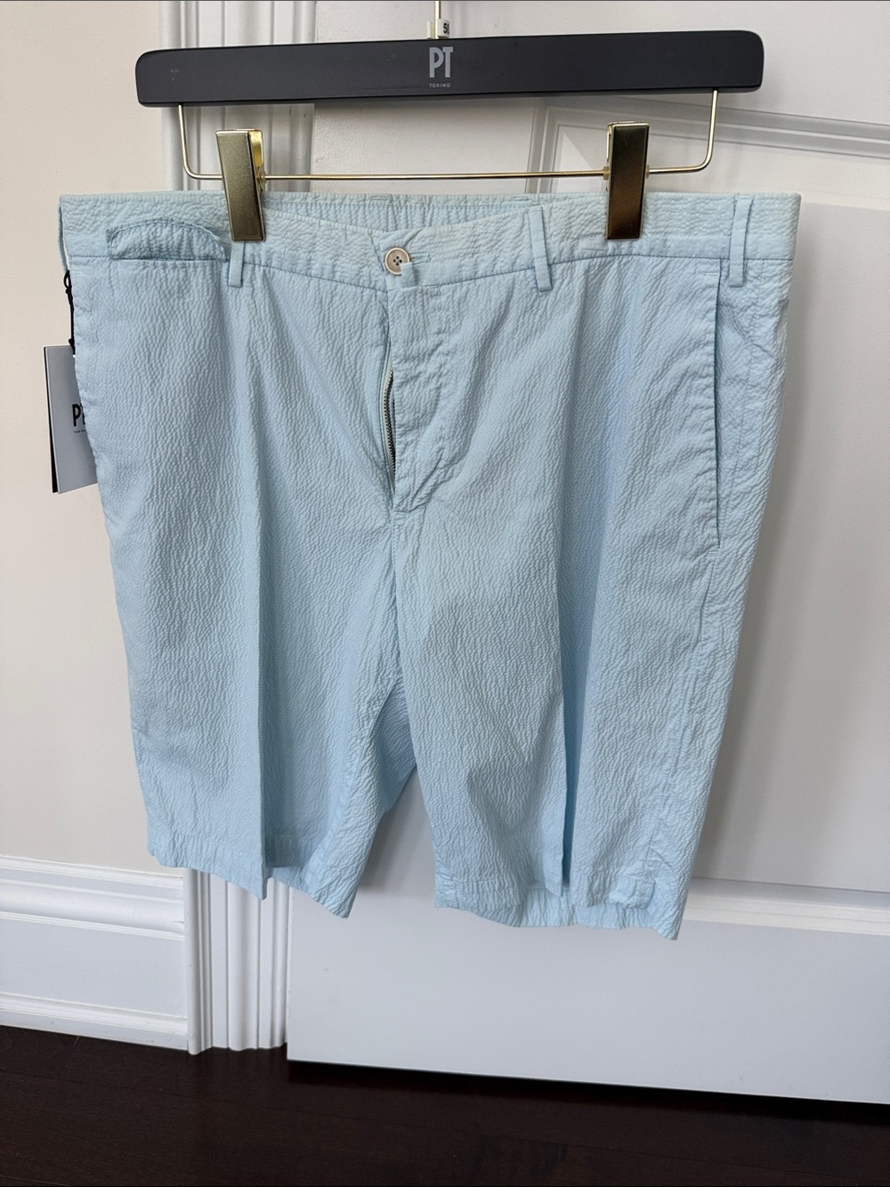 Light Blue Cotton Seersucker Flat-Front Men's Shorts